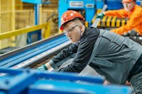 Samir Muric and Christian Tygesen works at Hydro's Tønder plant