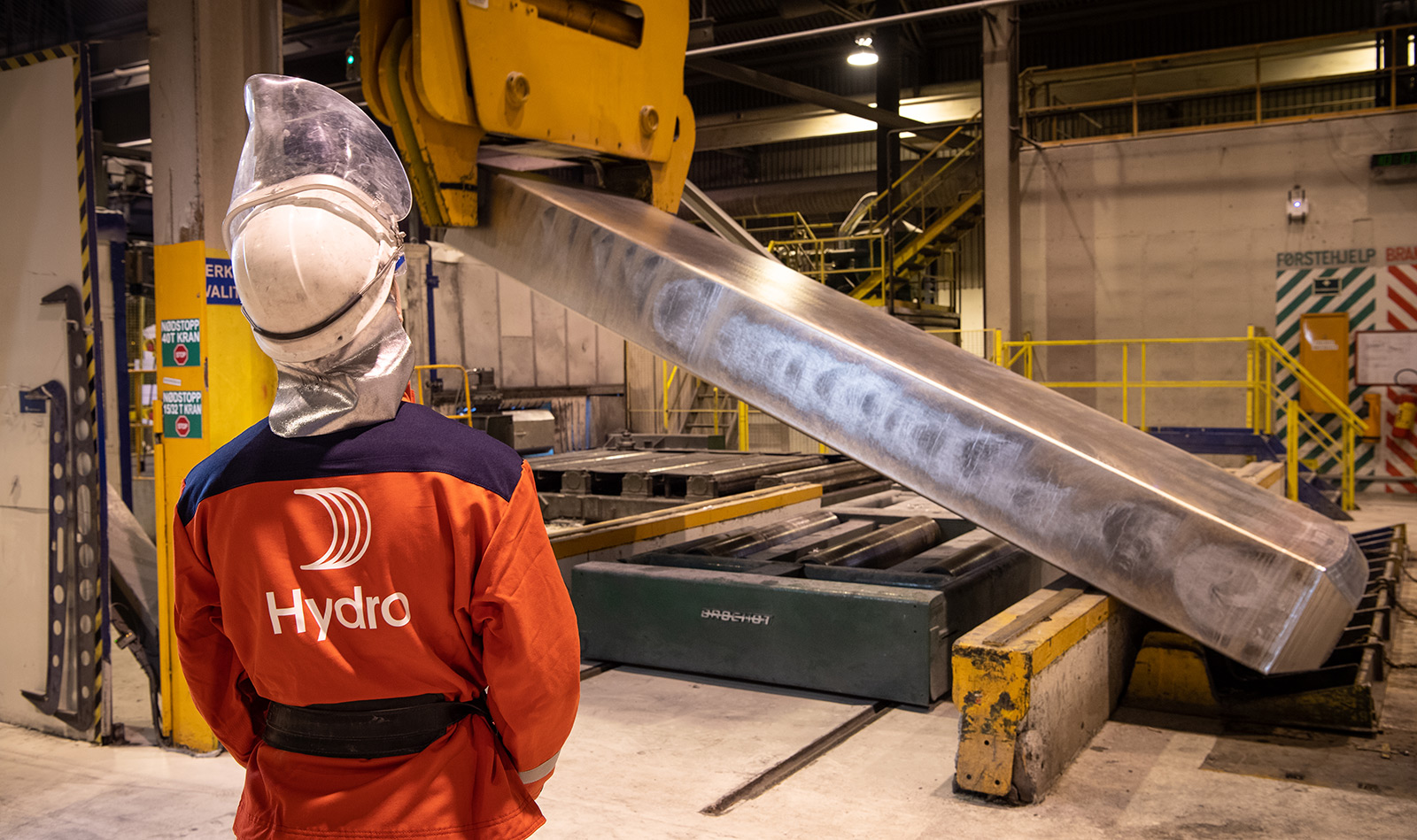 Ansatt ved Hydros aluminiumverk i Høyanger