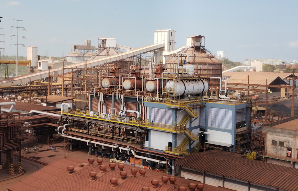 a large alumina refinery