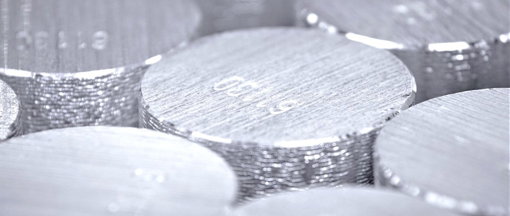 a close up of a belt