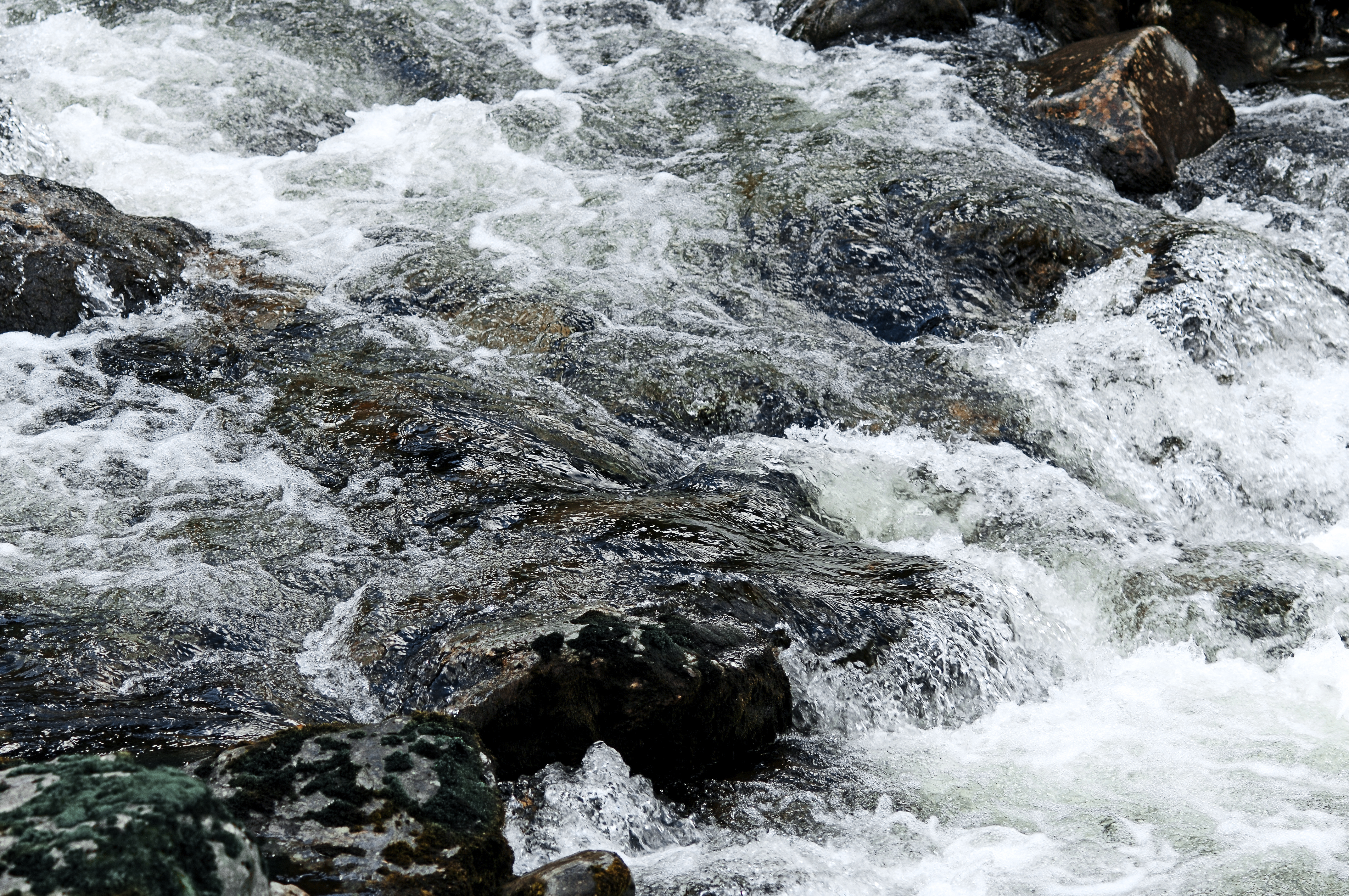 Use of hydro power to produce low-carbon aluminium 