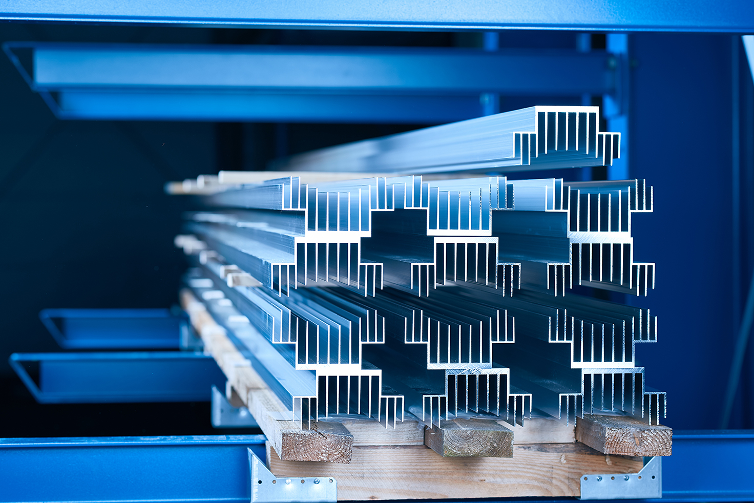 Kühlkörperprofile von Alutronic